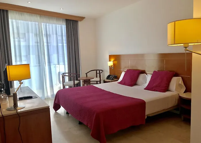 Hotel Calasanz Molins de Rei