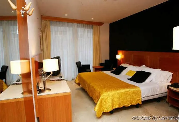 Hotel Calasanz 3*