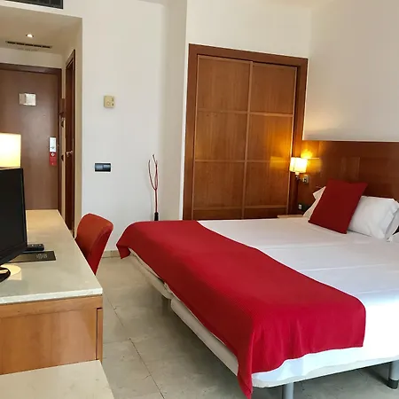 Hotel Calasanz 3*
