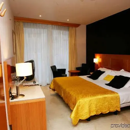 Hotel Calasanz 3*
