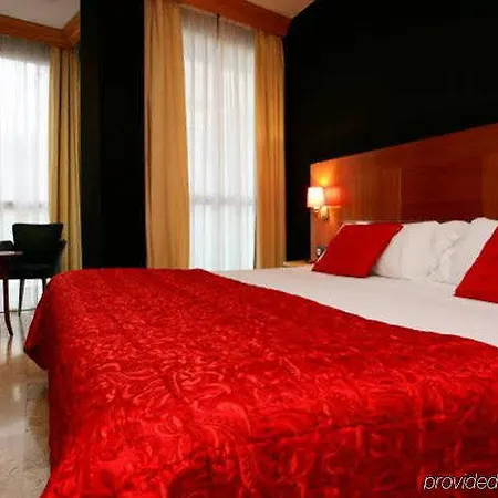 Calasanz Hotel 3*