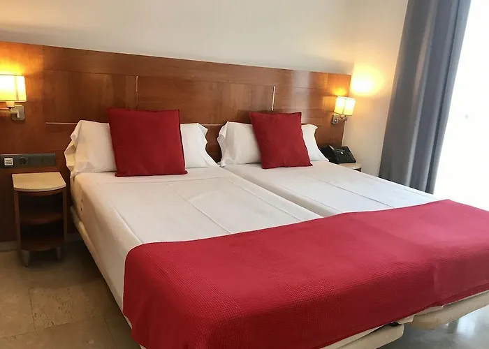 Hotel Calasanz 3*